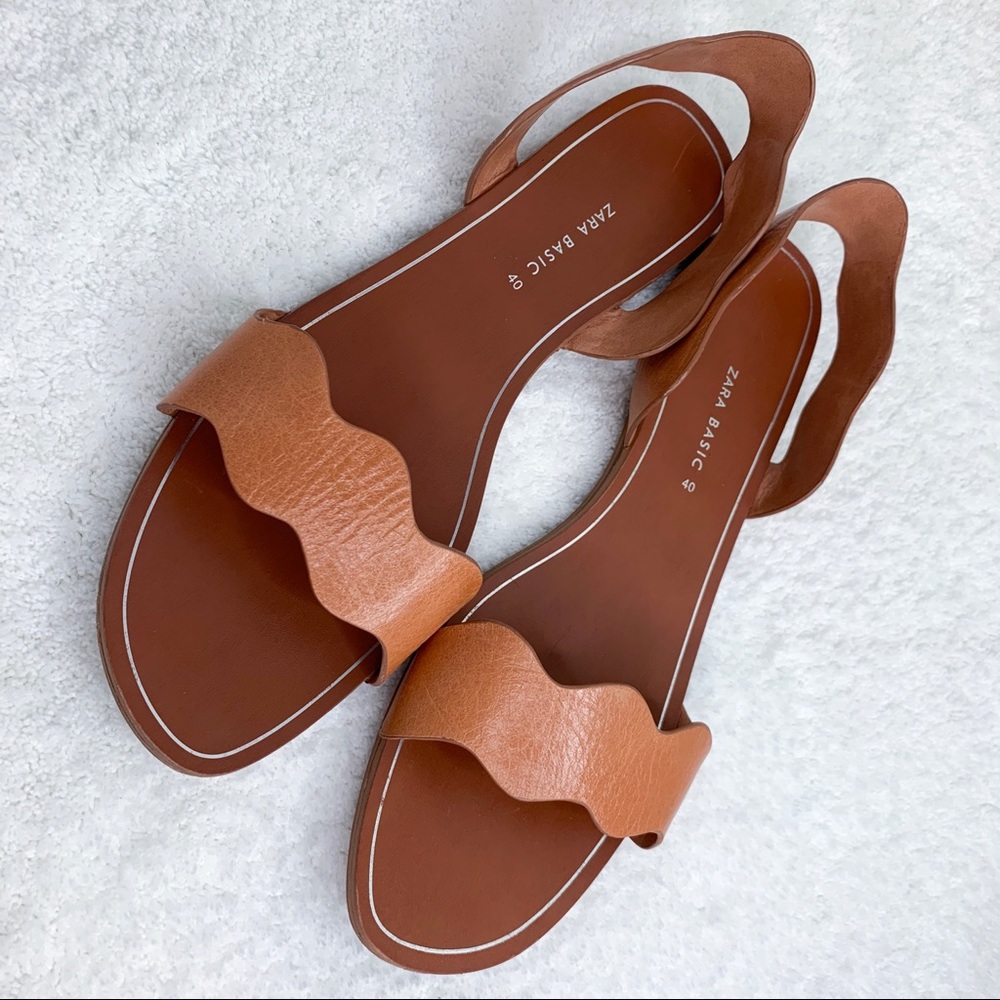 [Zara] basics flat sandal size 40/9